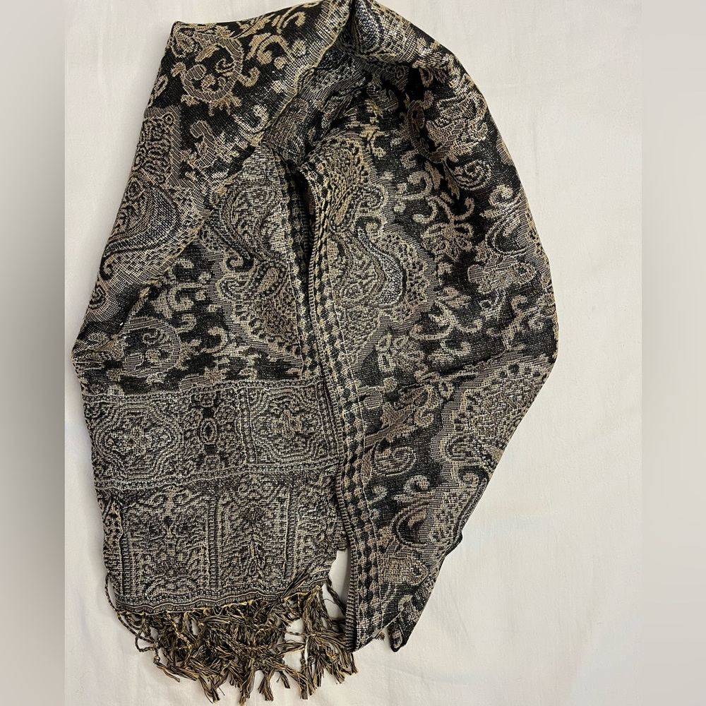 NWOT Elegant Brown Tan Silver Paisley Scarf with Fringe